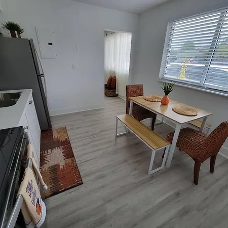 Appartamento Sol Miami #1 With Free Parking On Premises Esterno foto
