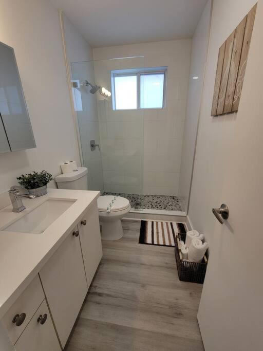 Sol #1 With Free Parking On Premises Appartamento