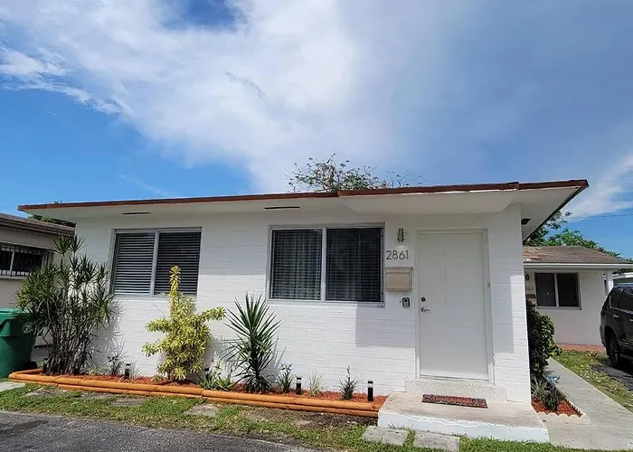 Sol Miami #1 With Free Parking On Premises